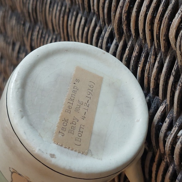 Vintage Bunny Baby Mug & Sauce Dish - Picture 2 of 16